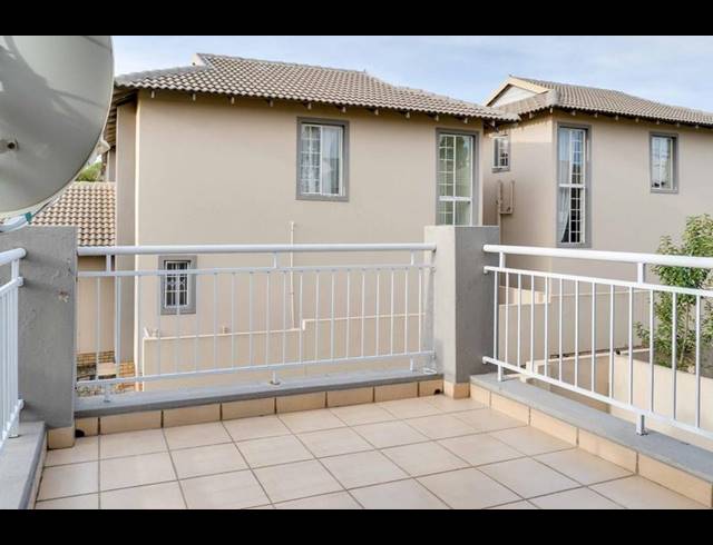 3 BEDROOM TOWNHOUSE FOR SALE IN RUIMSIG